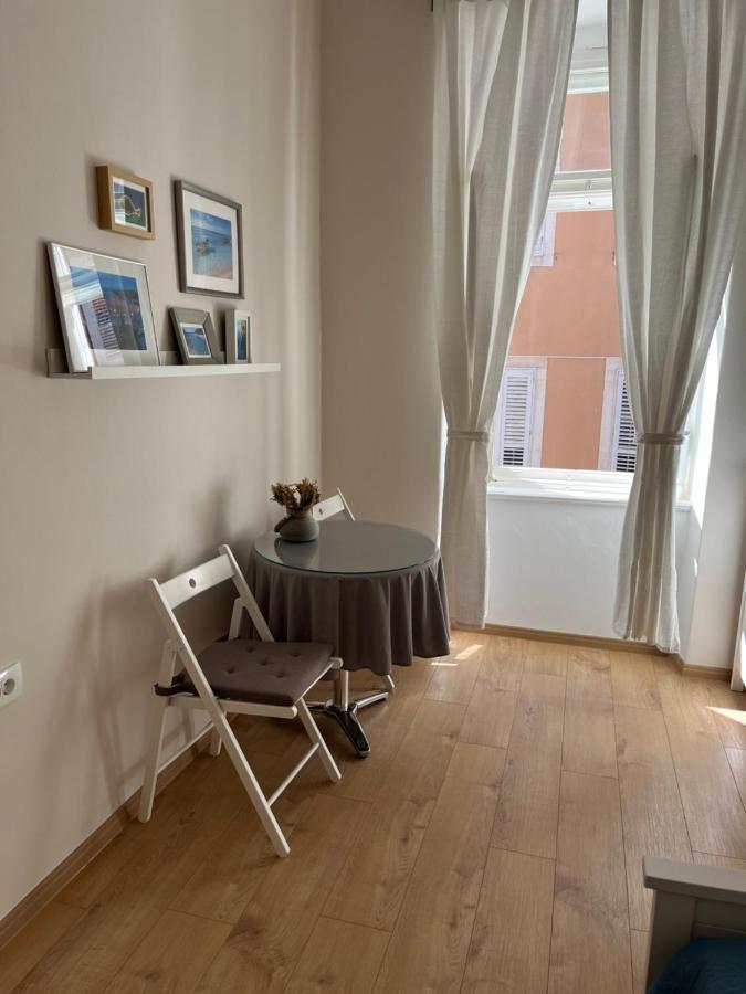 Apartment Check In Pula Exterior foto